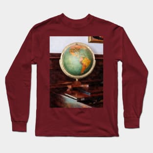 Teachers - Globe on Piano Long Sleeve T-Shirt